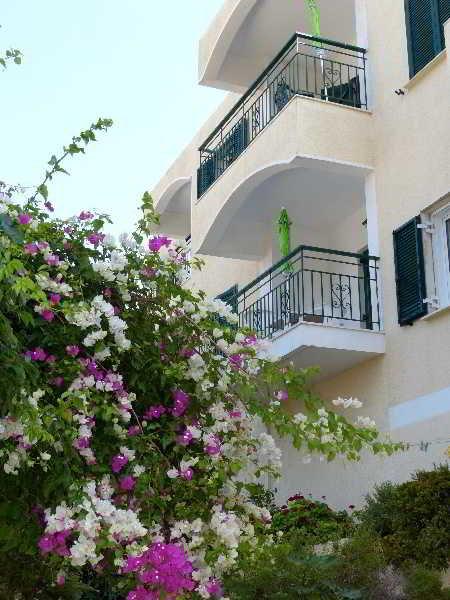 Anthemis Hotel Apartments Agia Paraskevi  Екстериор снимка